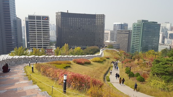 Namsan Baekbeom Square 5