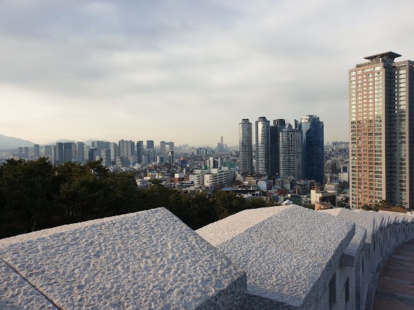 Namsan Baekbeom Square 4