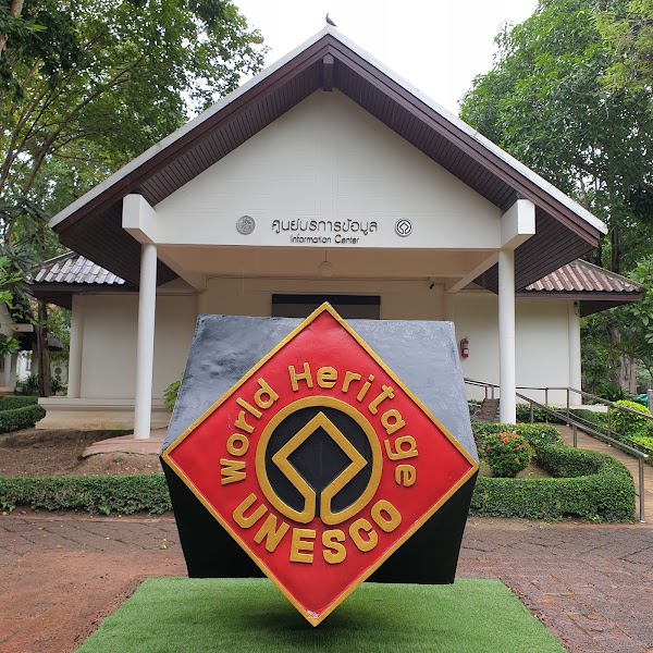 Kamphaeng Phet Historical Park 3