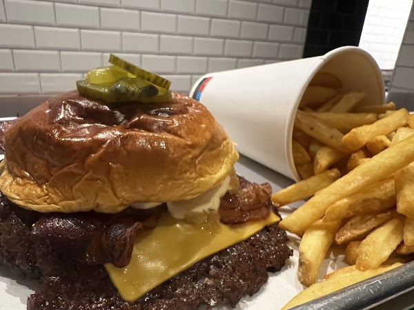 Milwaukee Burger 4