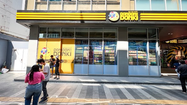 DON DON DONKI Thaniya Plaza