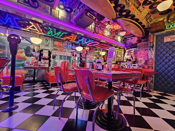 Filling Station Bar And Cafe 4