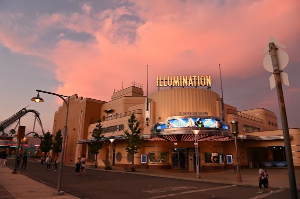 Illumination Theater 1