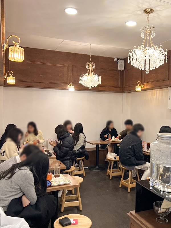 Aqua Santa Seongsu Cafe
