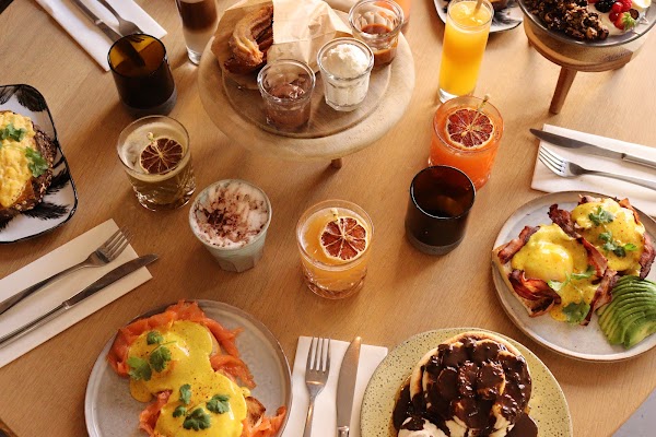 Rosana Cannes - Brunch, Lunch, Dinner 🌴 2