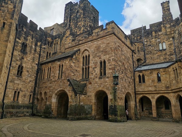 Alnwick Castle 2