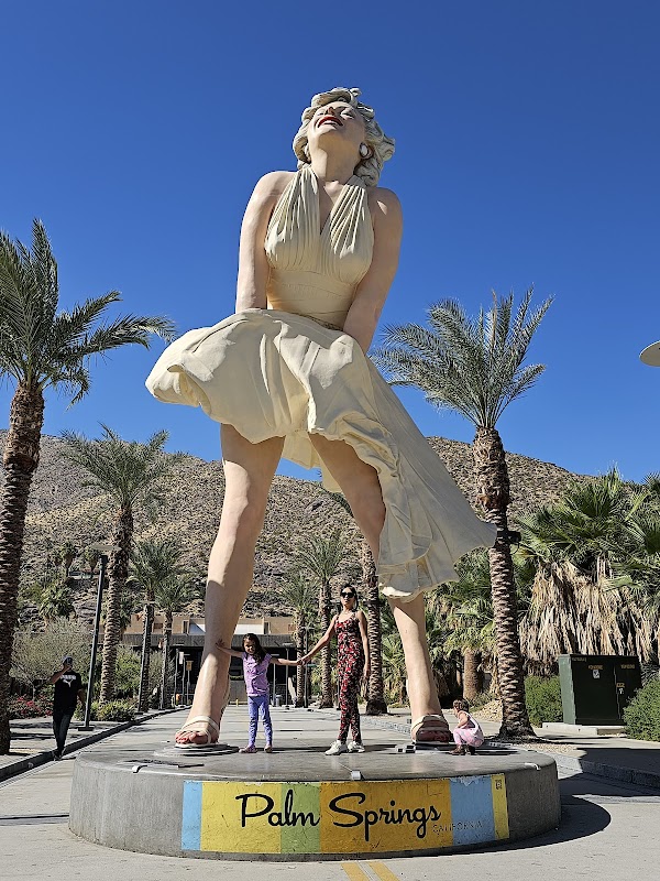 Forever Marilyn