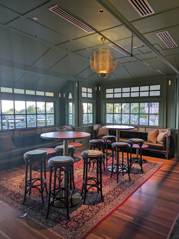 The Summit Restaurant & Bar 5