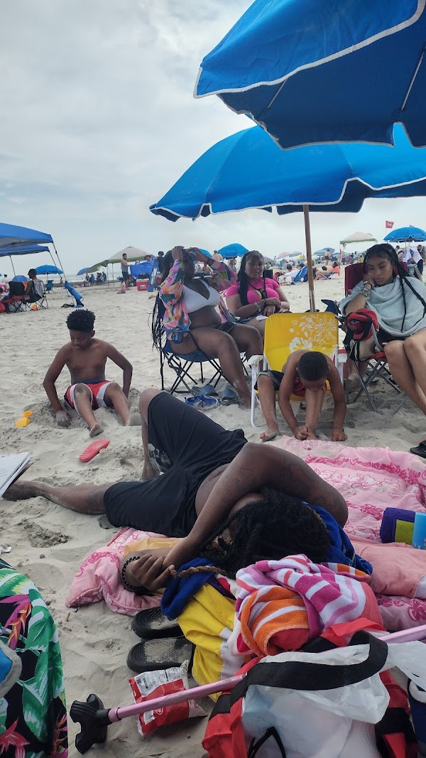 Wildwood Beach Chair & Umbrella Rentals 1