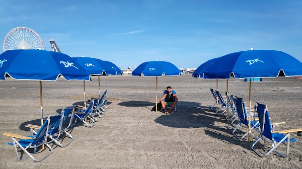 Wildwood Beach Chair & Umbrella Rentals 3