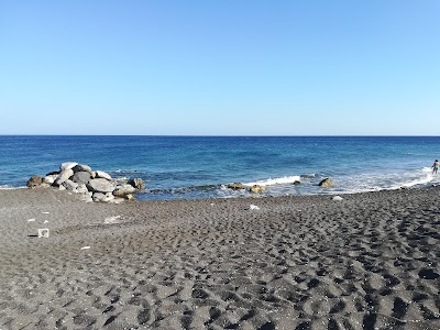 Paralia Perissa