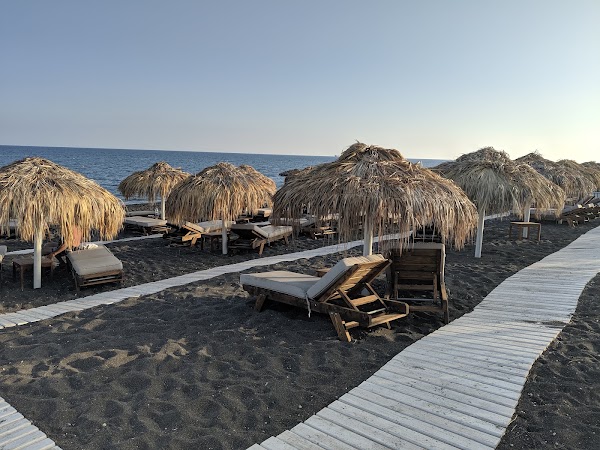 Paralia Perissa 2