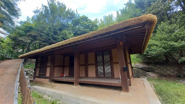 비우당, 자주동샘