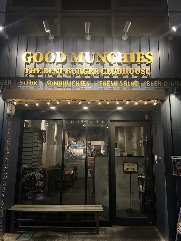 GOOD MUNCHIES 新宿御苑本店 2