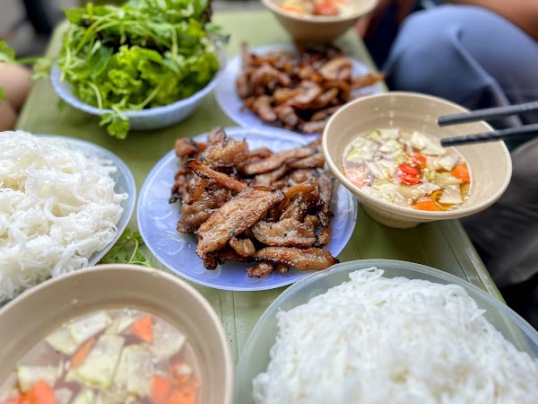 Bún Chả Gầm Cầu 4