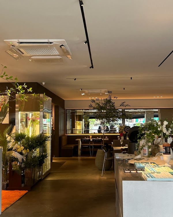 Onlygo&Co Apgujeong Restaurant Brunch Pasta Wine 2