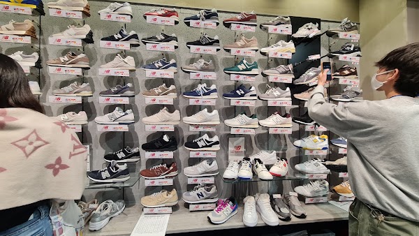 ABC-MART Shinjuku Honten Shop 2