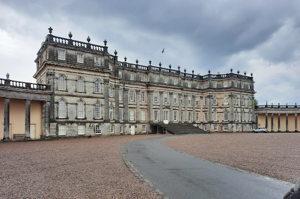 Hopetoun House