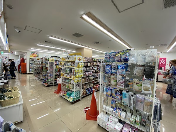 7-Eleven Hyatt Regency Tokyo 2