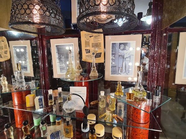 Shop for the production of cosmetics and fragrances "Sava" 2