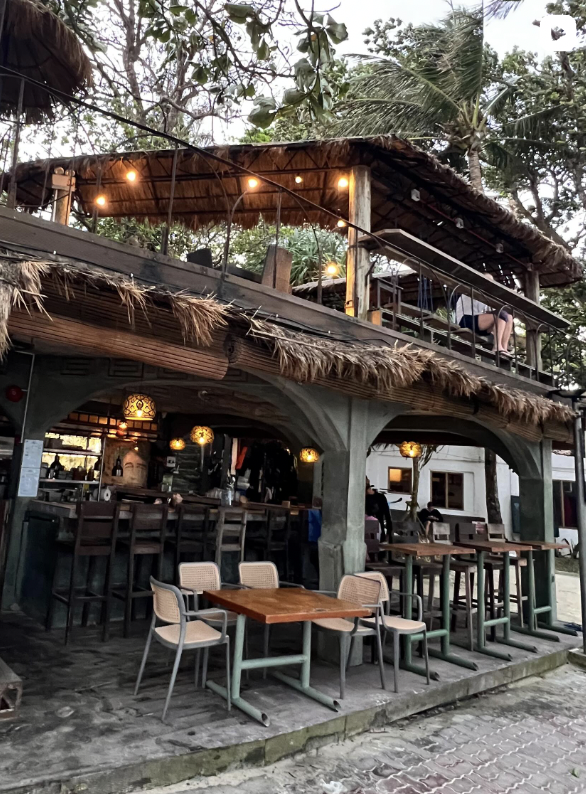Calma Café & Restaurant
