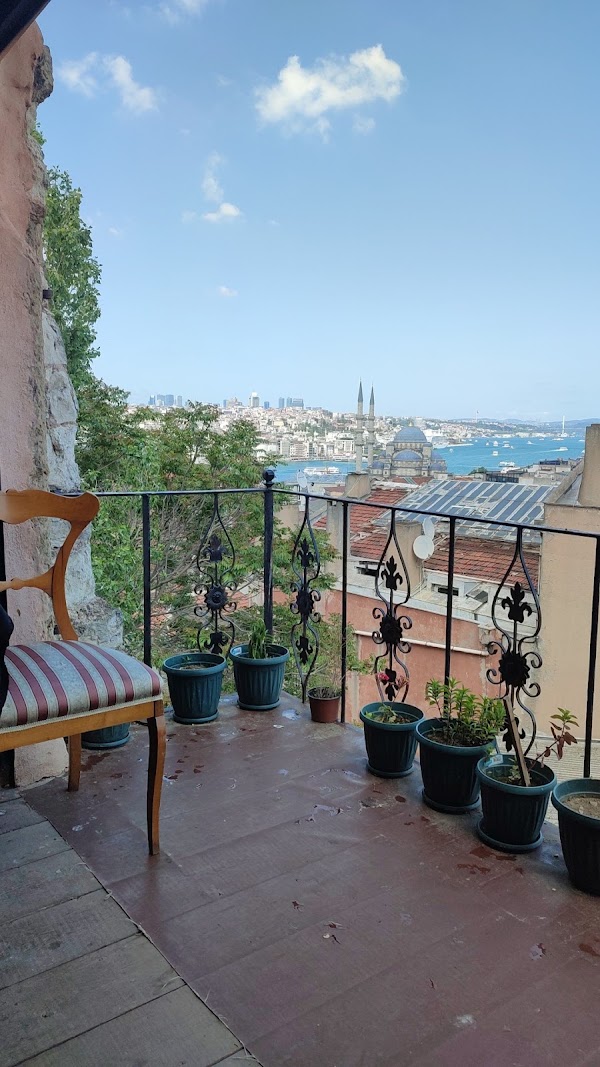 Büyük Valide Han Cafe-Rooftop