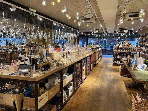 Hedonism Wines 4