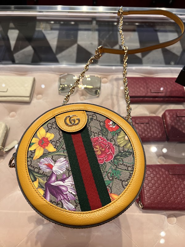 GUCCI Gotemba Premium Outlets Store 3