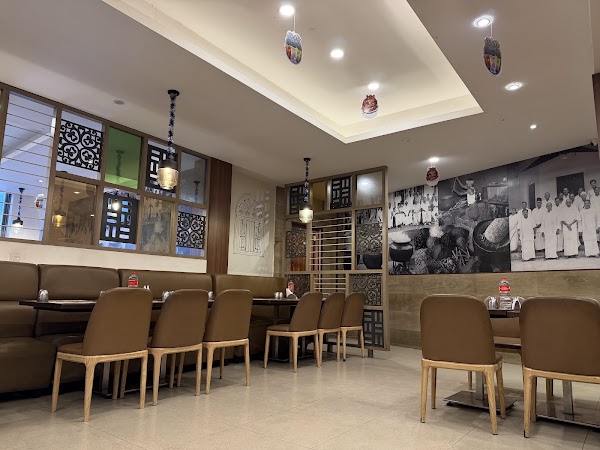 Dindigul Thalappakatti Restaurant - Kandy 5