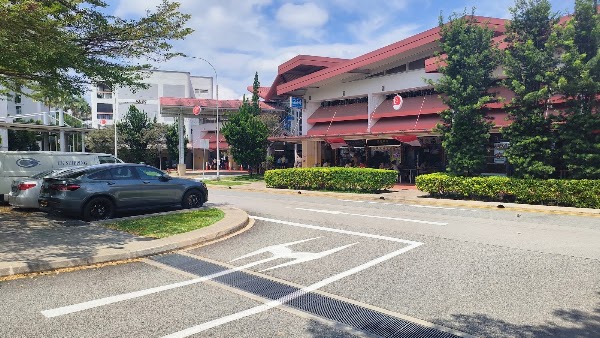 Yuhua Village Market and Food Centre 3