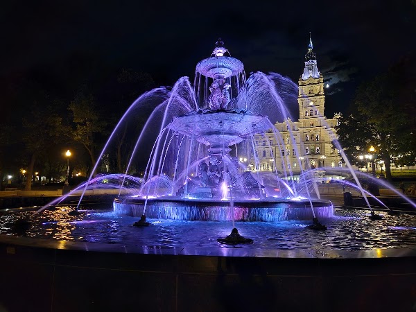 Fontaine de Tourny 2