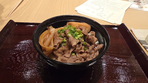 和牛すき焼きやま㐂