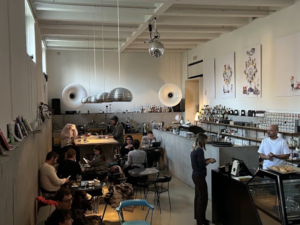 moderna. - coffee&cocktails - 1