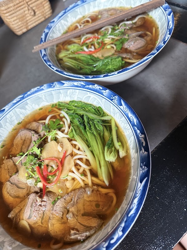 Mama Wong's Dumpling and Noodle House 3