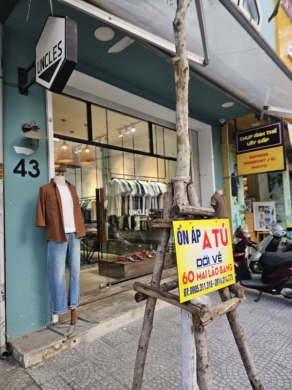 UNCLES STORE