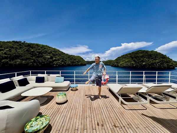 Four Seasons Explorer, Palau - Cruising Resort