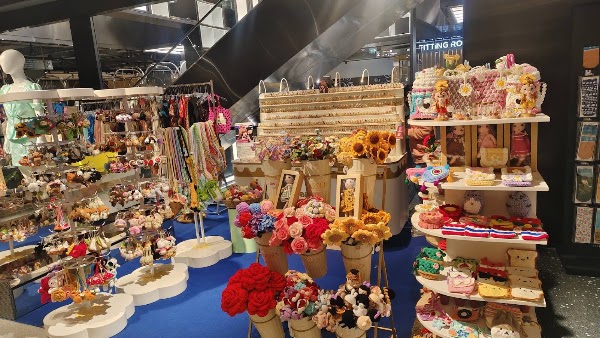 Wear a Wish Thailand – Gaysorn Amarin 1