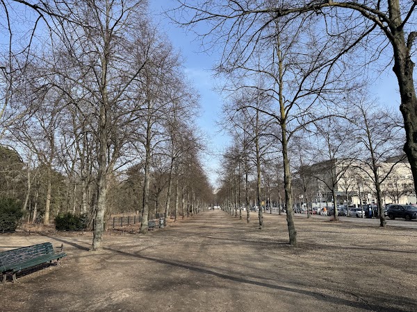 Goethe Monument 4