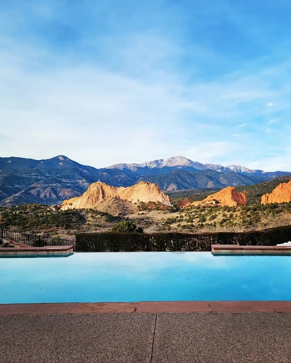 Strata Spa at Garden of the Gods Resort 5