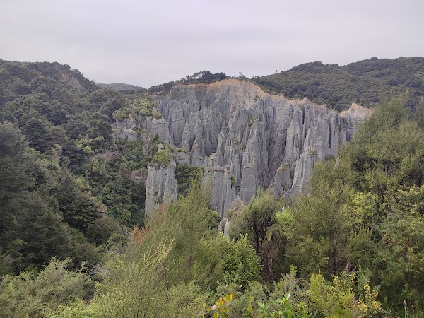 Putangirua Pinnacles 1