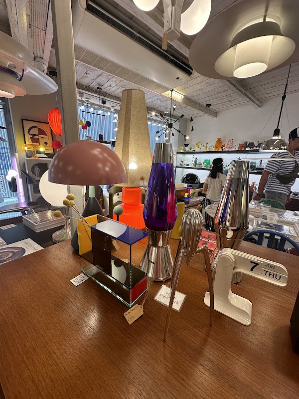 Modernon Retrosexual Vintage Shop 3
