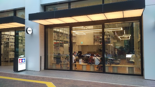 Tamiya Pla-Model Factory Tokyo 1