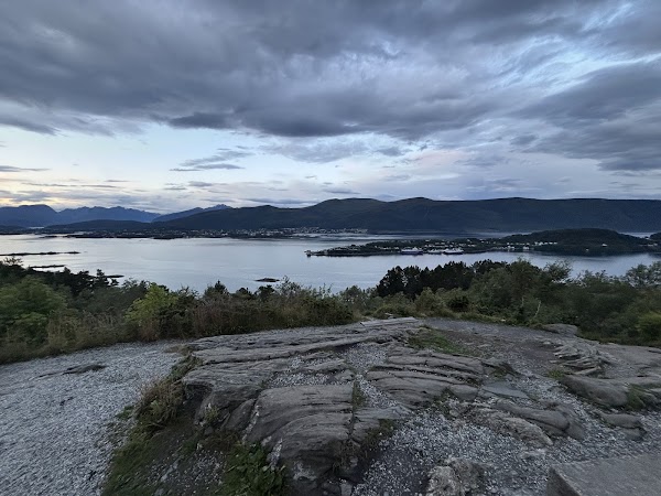 Aksla Viewpoint 4