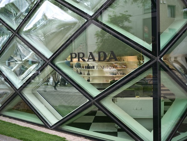 Prada Tokyo Aoyama 2