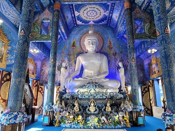 Wat Rong Suea Ten (Blue Temple) 5