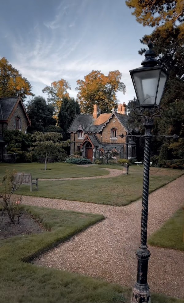 Holly Village 3