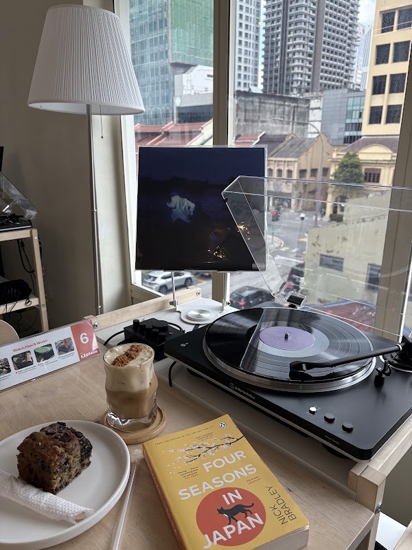 Listen HiFi Cafe 5