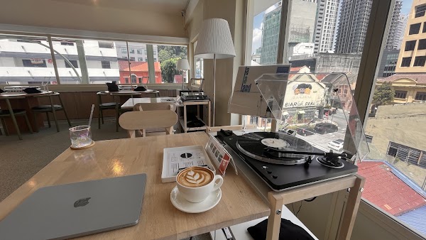 Listen HiFi Cafe 2