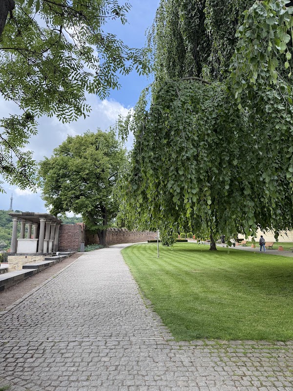 Hartig garden 3