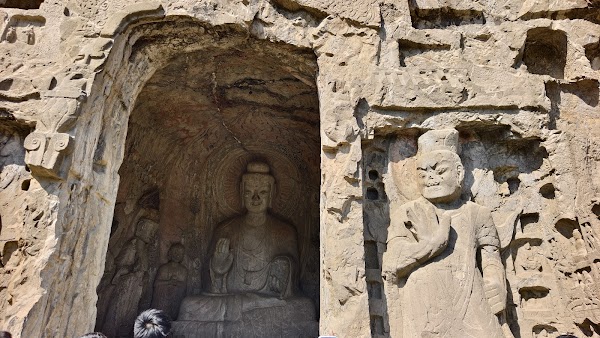 Longmen Grottoes 5